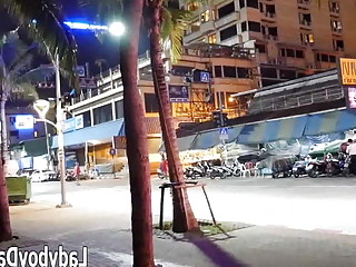 04 Pattaya Beach Road Ladyboy