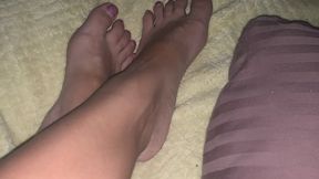 Massaging my tired feet, I love foot scratches.