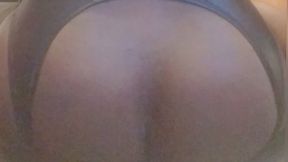 big black muscle butt vibrating bullet and cum scenario