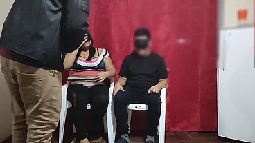 Le pagamos 100 $ a una pareja de casada para jugar el juego del test a ver si adivina que tienen en su boca la chica le poner los cuerno con el modelo del juego terminan follando parte 2/2
