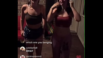 Tic Tok Girls Get Wet on Live