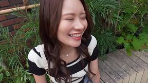 パート1しゃぶり尽くせない無類のタワー美脚&times_公衆の面前で変態プレイを楽しむ美形女子【しのP(派遣社員)】