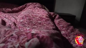 The Ladymuffin&#8242;s Juicy Pussy&#x270C; Gets Rocked Hard by Fantastical Fingers