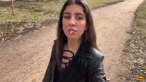 I Want to Walk Through the Park with Cum on My Face! Cum on My Face! - Cumwalk