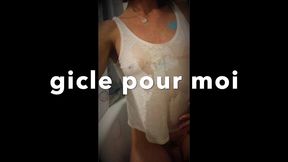 la video uro complete et intensement chaude !!