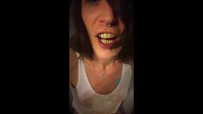 la video uro complete et intensement chaude !!