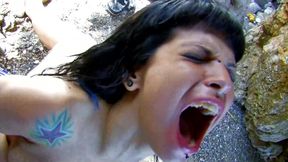 Very sexy body orgasm on the beach