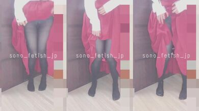 Japanese coed nylon pees solo then gets off