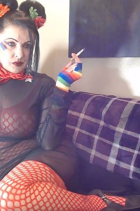 Dramatic smoking lesbian Milf