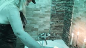 ROMANTIC FLOW WAXING - Mistress Zeida Mistress Daria