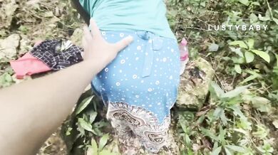 Sali fucked raw in Nepali rainforest cumshot HD