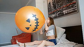 Alana B2P the huge pumpkin 4K UHD