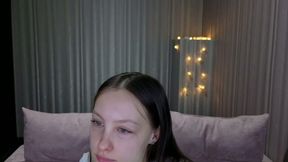 Luna Roxy Private Show