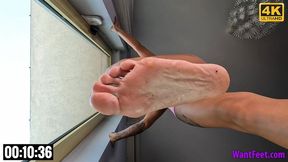 Melissa Barefoot Stomping - 4K MP4