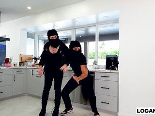 Slutty Alternative Beauties Gives Up Twat and Gets Tag Teamed by Burglars - Logan Xander - Derek Savage - Valerica Steele