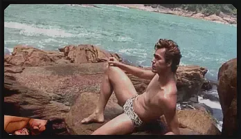 Latino Muscle Jock on the Beach – Bareback Creampie 1080p