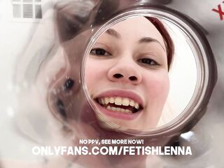 Giantess Dominant-bitch Swallows U In Coffee