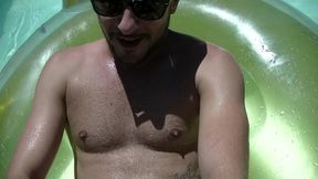 2270 baise au jus dans la piscine par mon potej adore sucer et me faire baiser...