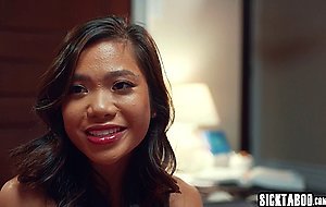 Squirting time with three friends Gia Derza Asian Vina Sky and Jenna Foxx