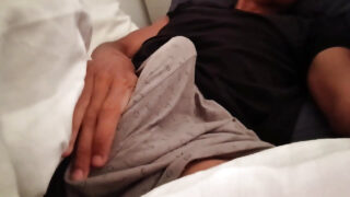 Creampie, Masturbation, Bareback, Orgasmus, Küssen, Muskeln – Amateur-Schwulenhuren mit großen Schwänzen beim Analficken