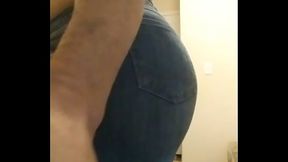Big ass in tight shorts