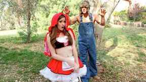 Slender redhead with perfect tits Nikki Rhodes likes outdoor sex