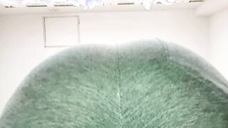 A monstrous and his a few lil options P1 - OF: /monstrous_in_boxers