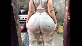 Vecina Big Ass Limpiando