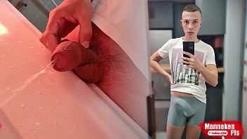 Fat uncut cock long pissing in the washbasin
