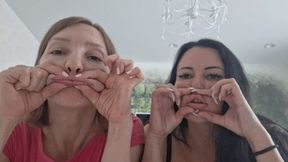 LIP STRETCHING AND BIG FISH LIPS TOGETHER bb