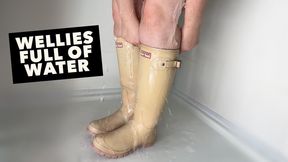 Flooded Vintage Hunter Wellies