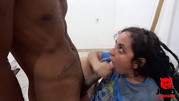 Mandy May Fudendo com dois ao mesmo tempo sem camisinha