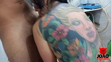 Mandy May Fudendo com dois ao mesmo tempo sem camisinha