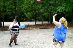 Angie Kimber and I play with balloons out side