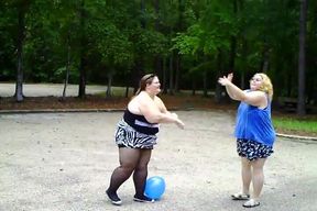 Angie Kimber and I play with balloons out side