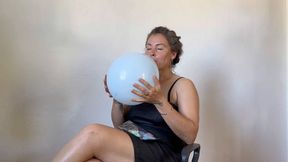 having fun with balloons m4