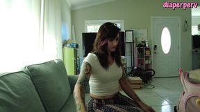 mia hope learns to change your cummy messy wet diaper