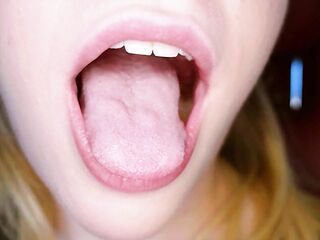 19-year old yielding Lexi Grey drinks urinate in the woods