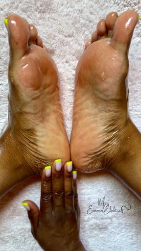 Oiled & Bare Feet with Miss Essence Elektra