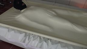 Cruel Reell dominate slave maskjoe in vaccuum bed wmv