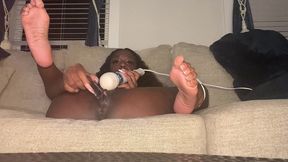 ebony babe gets so cream