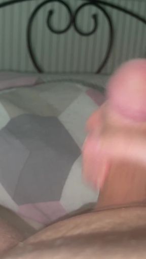 Girlfriend Giving Me a Handjob - 1