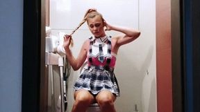 Suppository in the school toilet mp4 HD