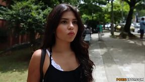 Casting a Colombiana 18 a&ntilde_os Mia Wright le gusta la Polla grande
