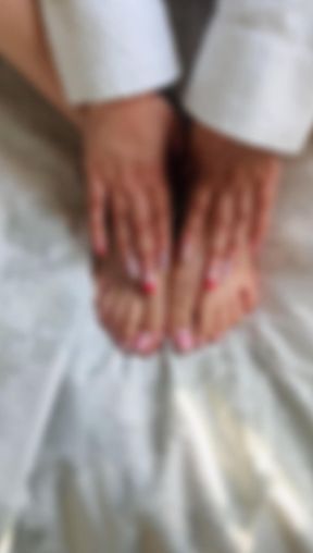 Massage on Cherry Designed Toes