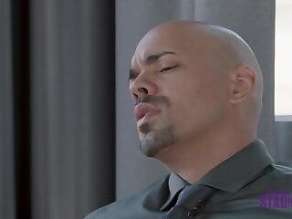 Staghomme Latin beauty Bastian Karim deepthroats sexy businessman