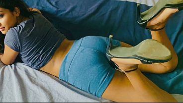 Real sex with my cute Sri lankan girlfriend in the morning