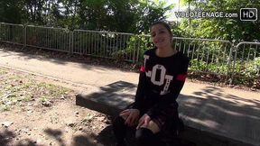 Cute 19 Year Justine Does A New Porn Casting With Sex Toys