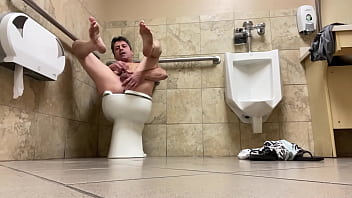 LiveNLove DOES KINK IN PUBLIC BATHROOMS AND CUMSHOT COMPILATION