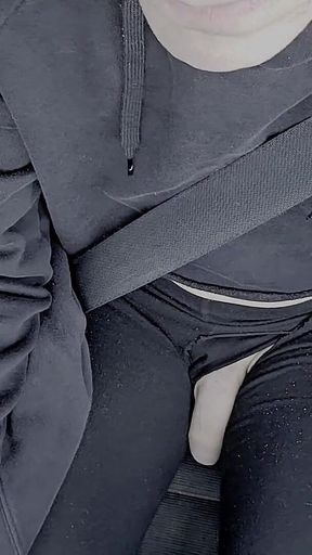 Sexyfilomena Masturbates While Driving Her Car